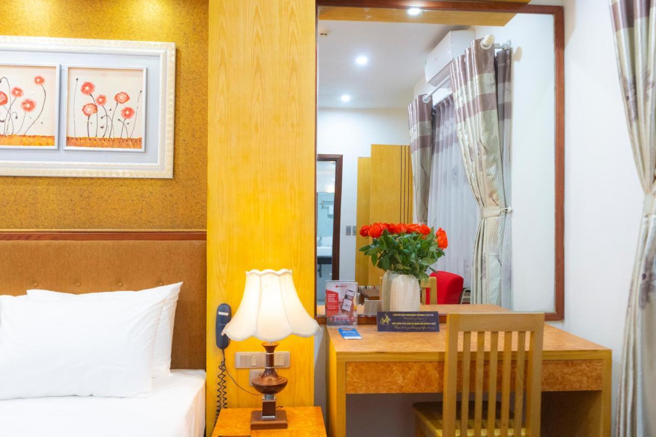 Moon Cau Giay Hotel