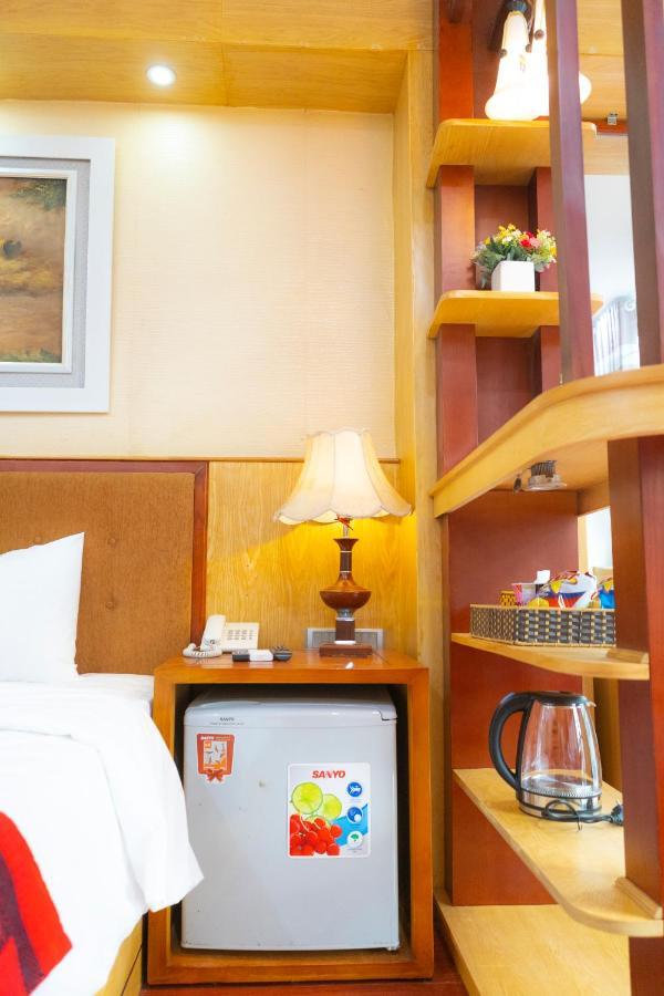 Hotel Moon Cau Giay 3*