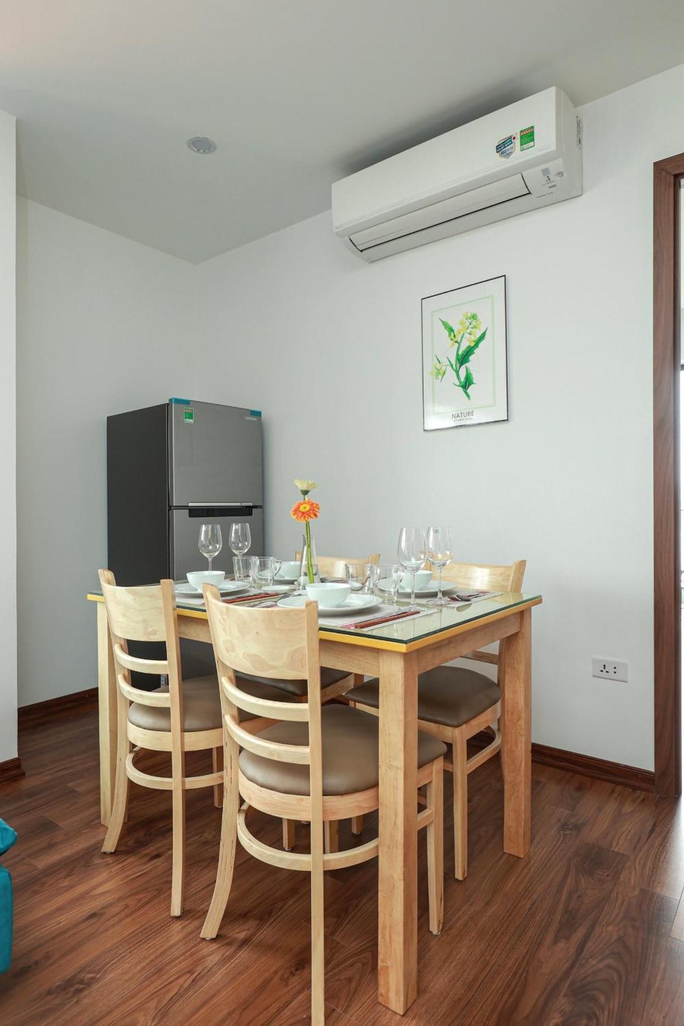 Small View - Self Check-in Apartment Hanoi