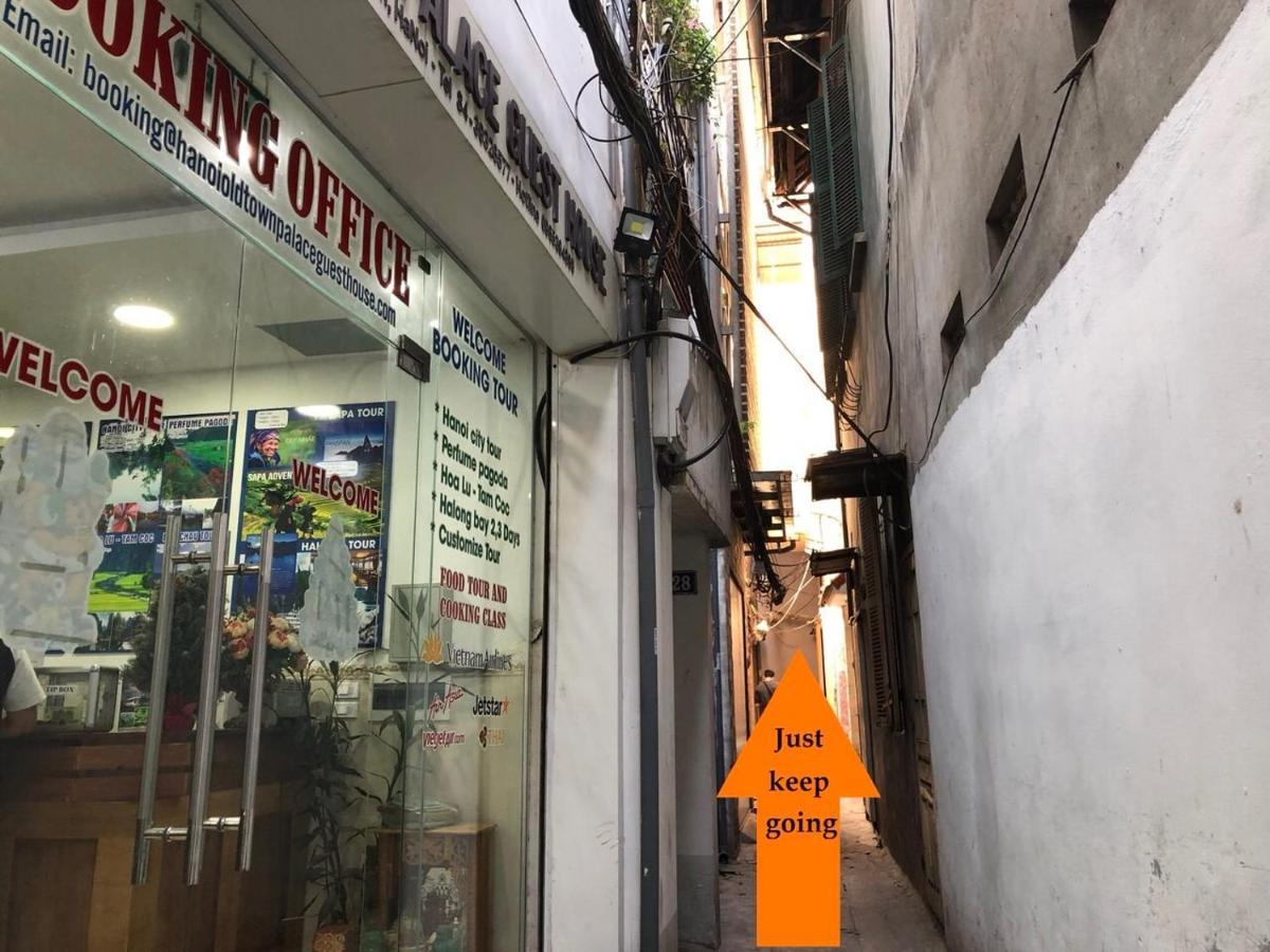 Centre Alley House & Travel Homestay