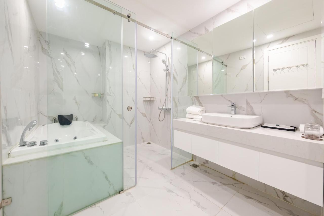 Five Star Westlake 1st-4th Floors & Serviced Hotel Hanoi