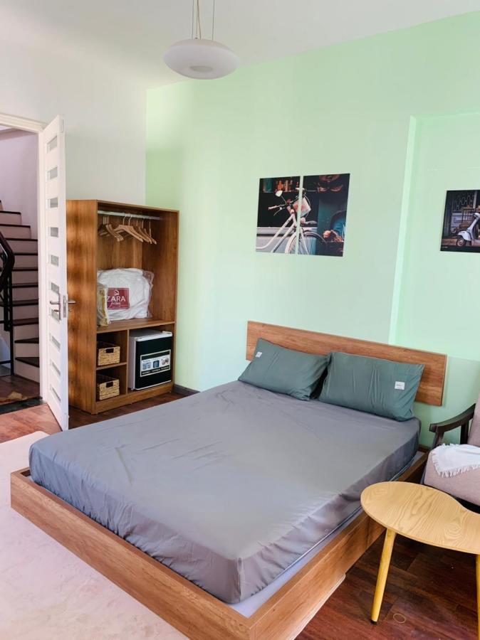 M House 26 Yen Phu 5th Apartment *
