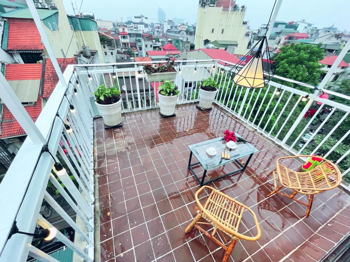 Homestay May - Amazing Rooftop Sky View 03 Hanoi