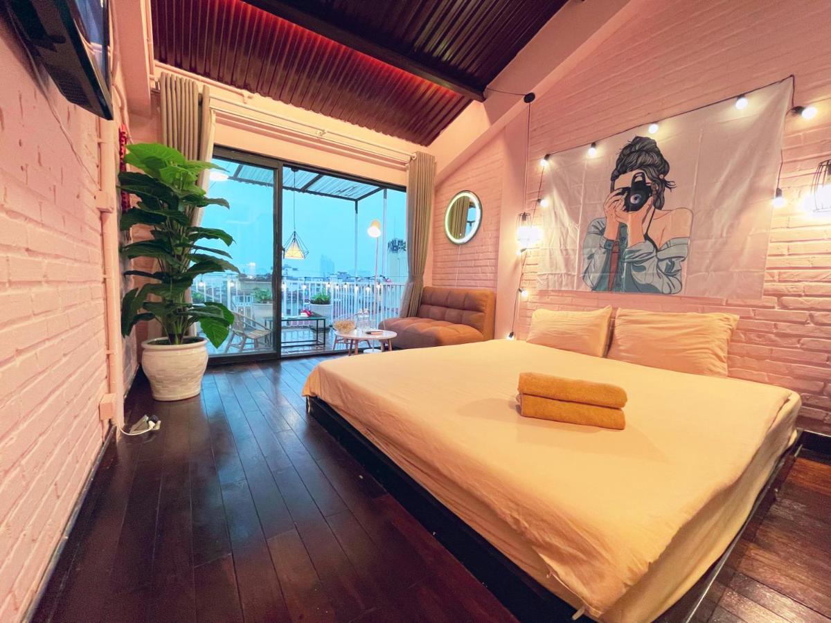 Homestay May - Amazing Rooftop Sky View 03