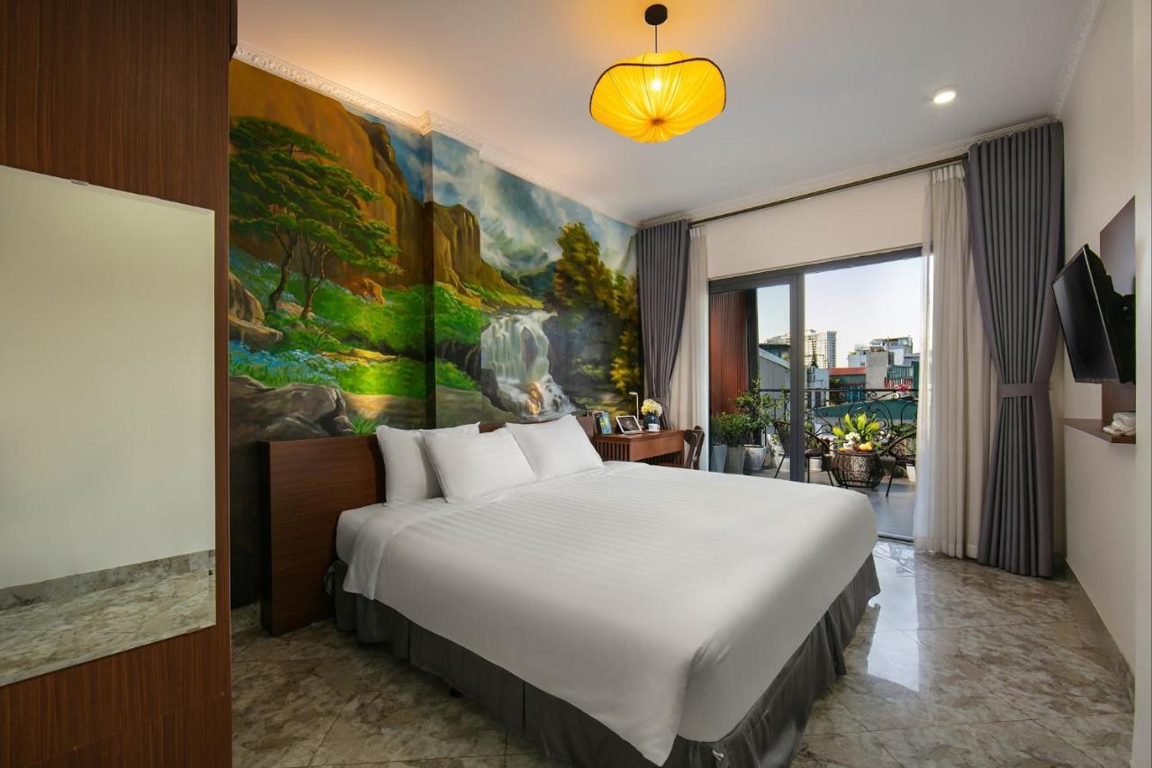 La Cascada House & Travel Hotel