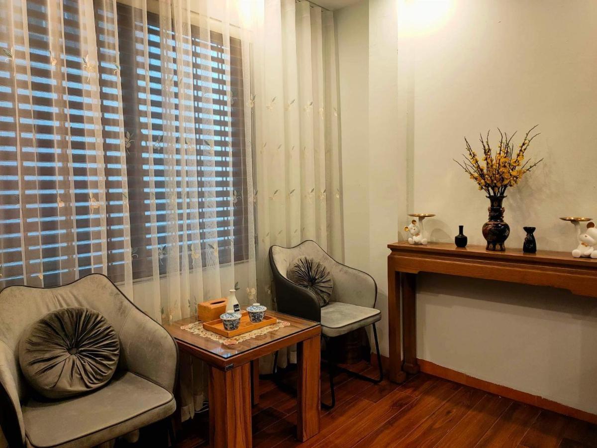 Homestay Nha Pho Ha Noi Sinsoledad - 437 Hong Ha Street Guest house