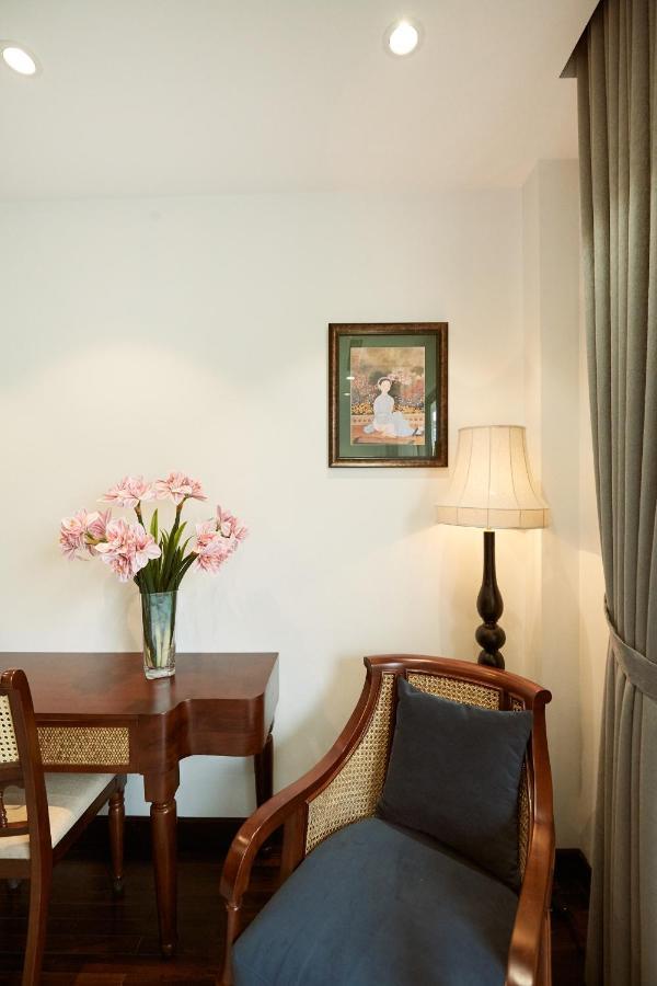Camellia Apartment *