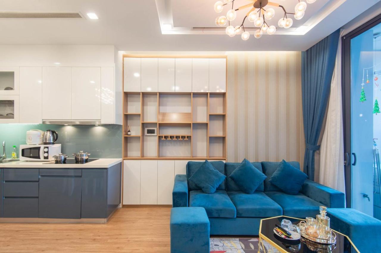 Apartment Sunny Vinhome Metropolis
