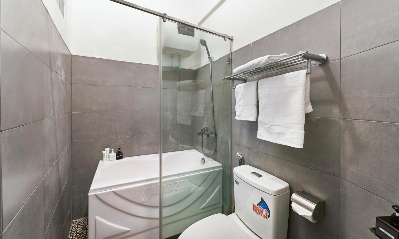 Ancient 108m2 Duplex Next To Hoan Kiem Lake! Villa Hanoi