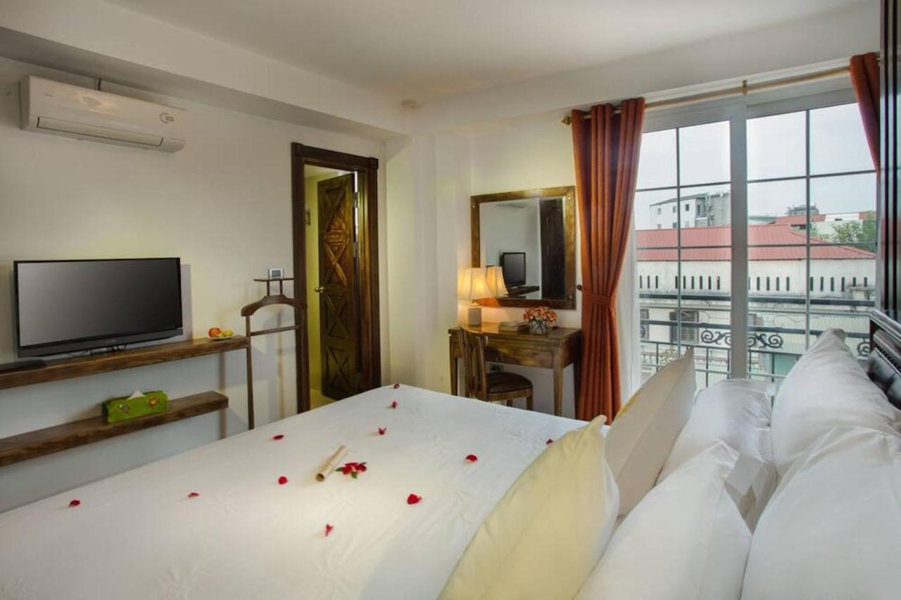 Free Airport Service Deals W Singita Classy Boutique & Travel Hanoi