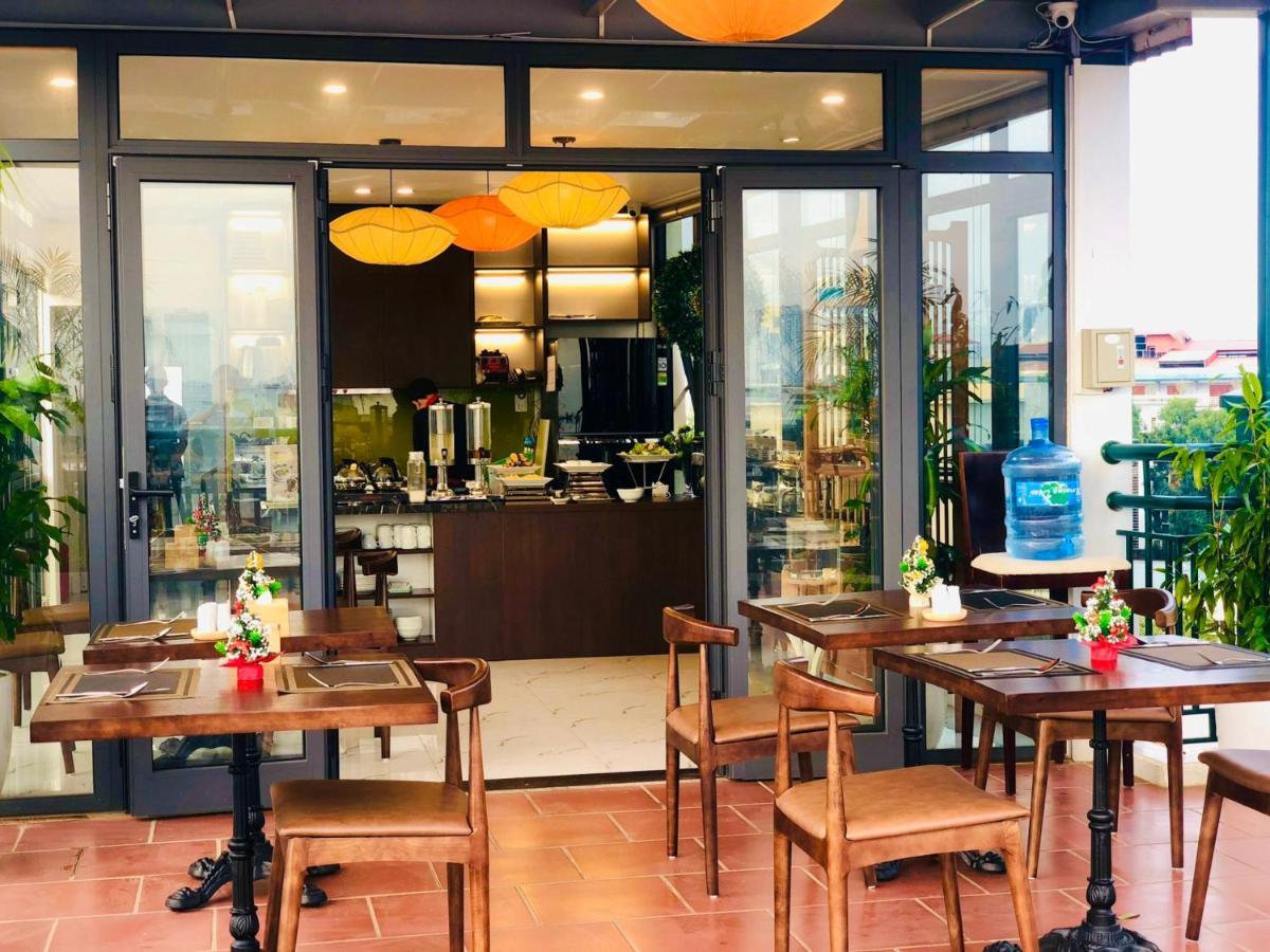 Free Airport Service Deals W Singita Classy Boutique & Travel Hotel