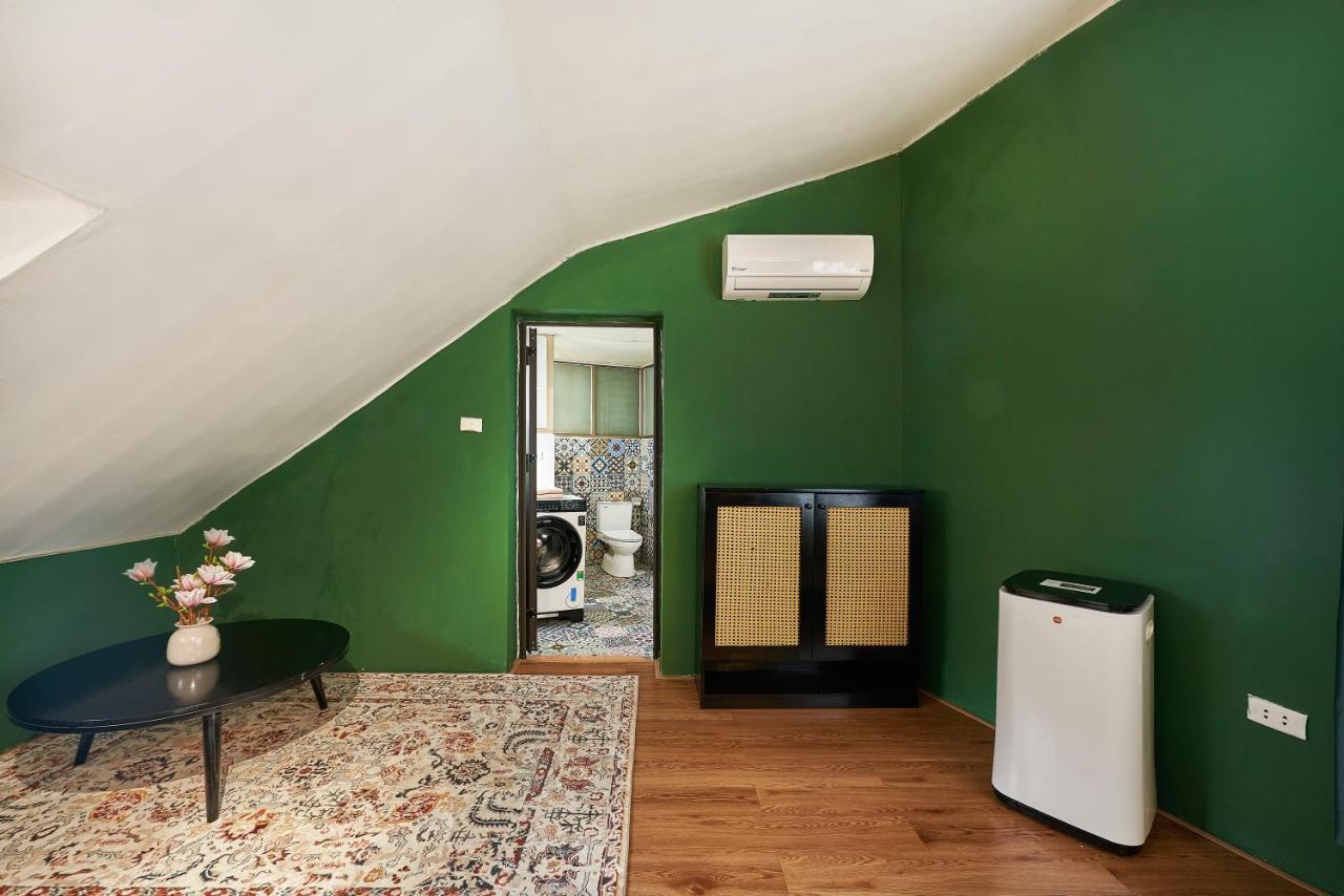 Ancient 108m2 Duplex Next To Hoan Kiem Lake!