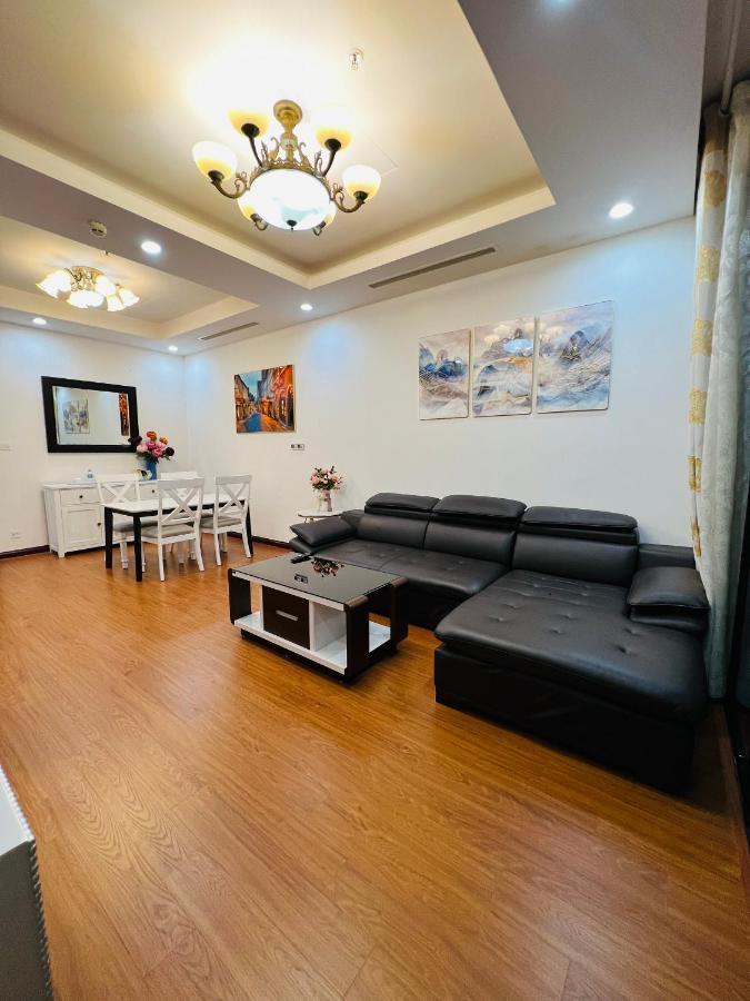 Vincom Royal 72 Nguyen Trai Thanh Xuan * Hanoi
