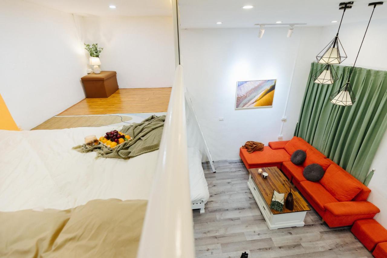 Economy & Premium With Large Groups, Central Location