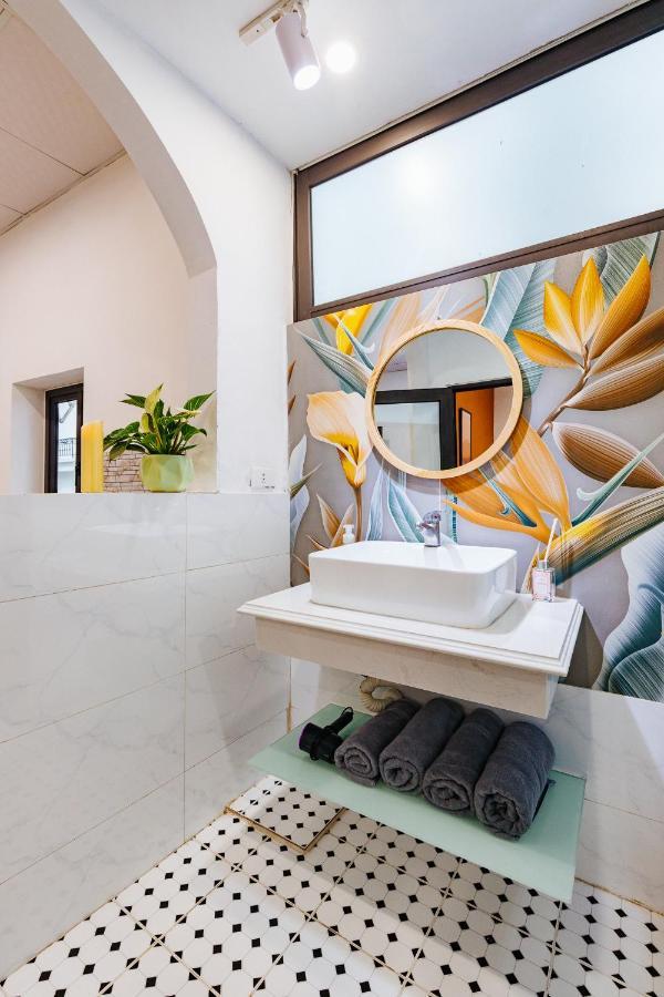 Economy & Premium With Large Groups, Central Location Hanoi