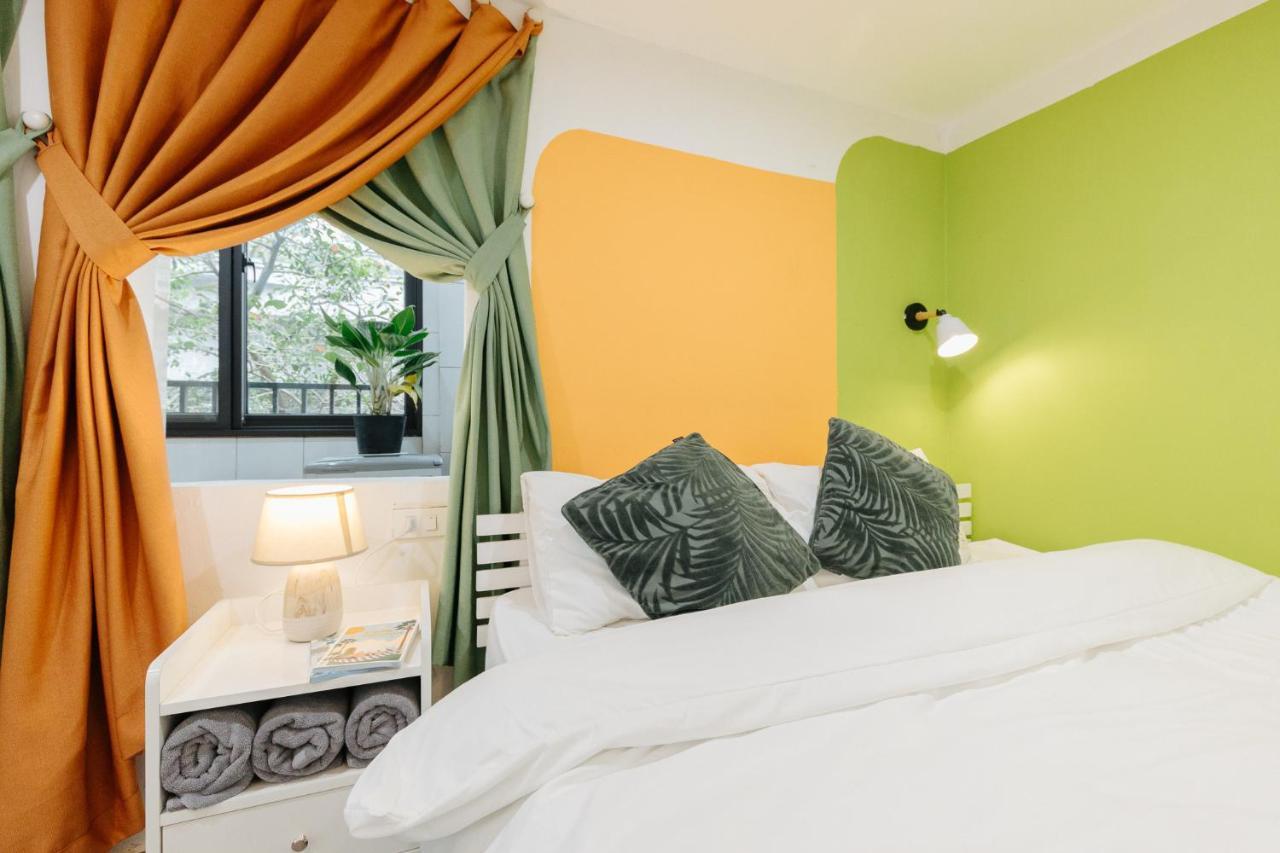 Economy & Premium With Large Groups, Central Location Hanoi