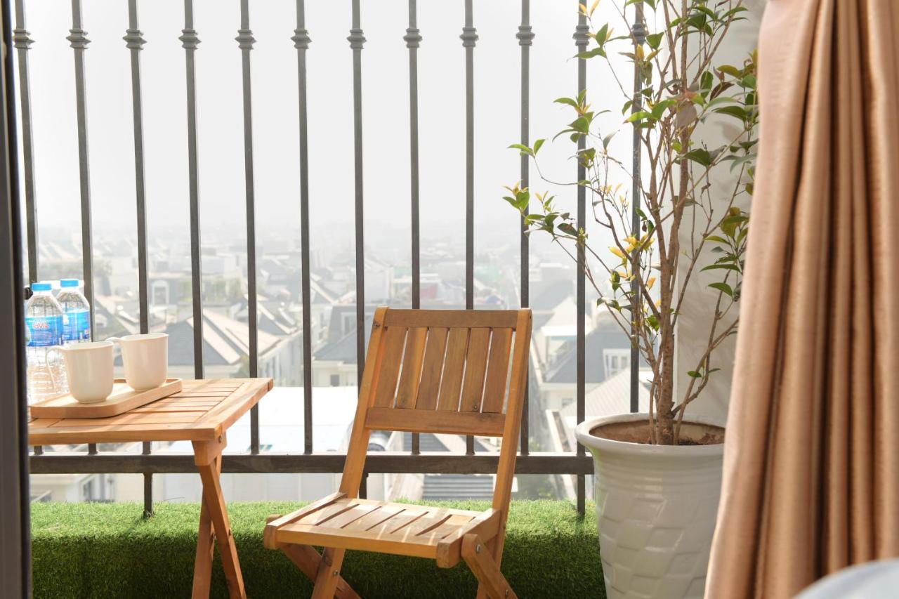 Rosee House -luxury In Vinhomes Greenbay Apartment Hanoi