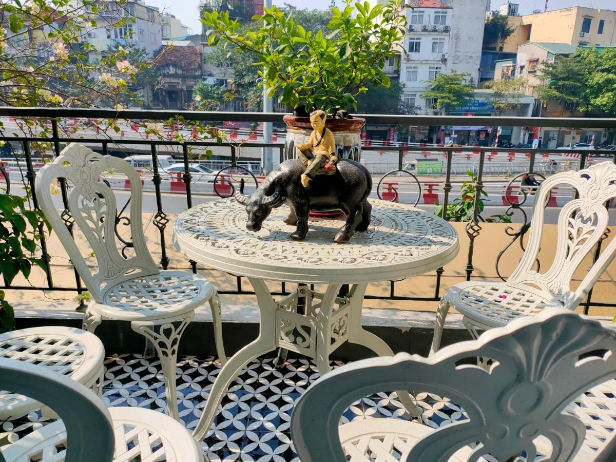 Homestay Nha Pho Ha Noi Sinsoledad - 437 Hong Ha Street * Hanoi