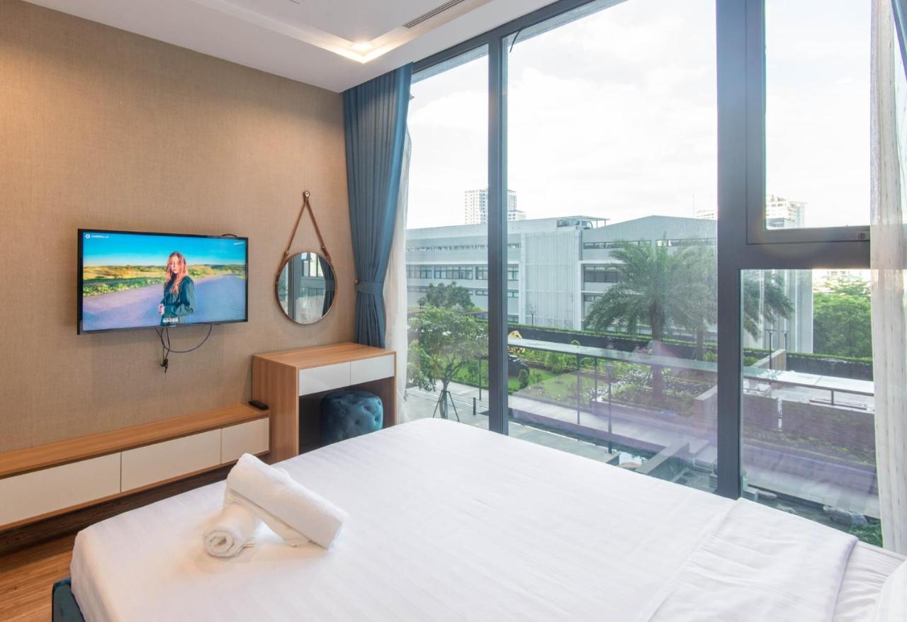 Căn hộ Luxury Serviced Vinhomes Metropolis Premium *