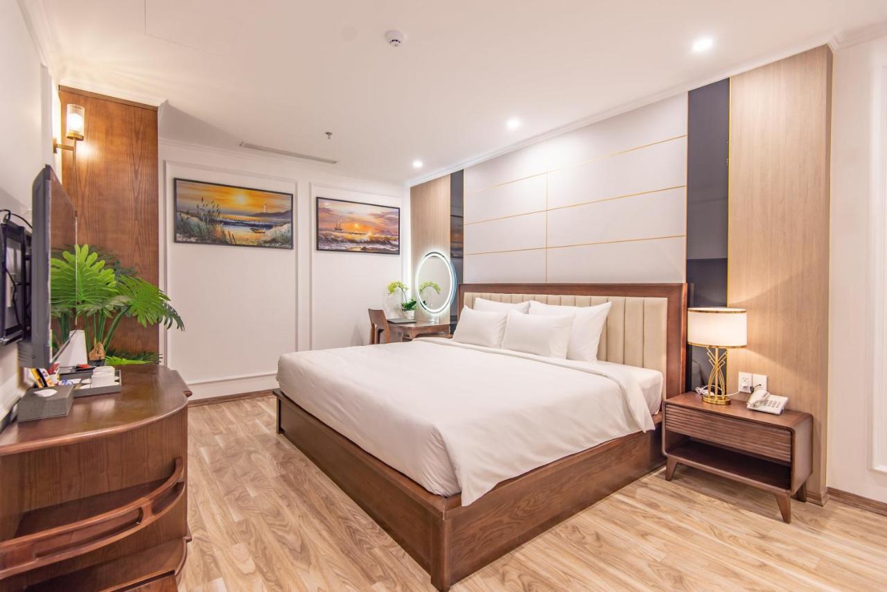 Hotel Reyna Luxury & 4*