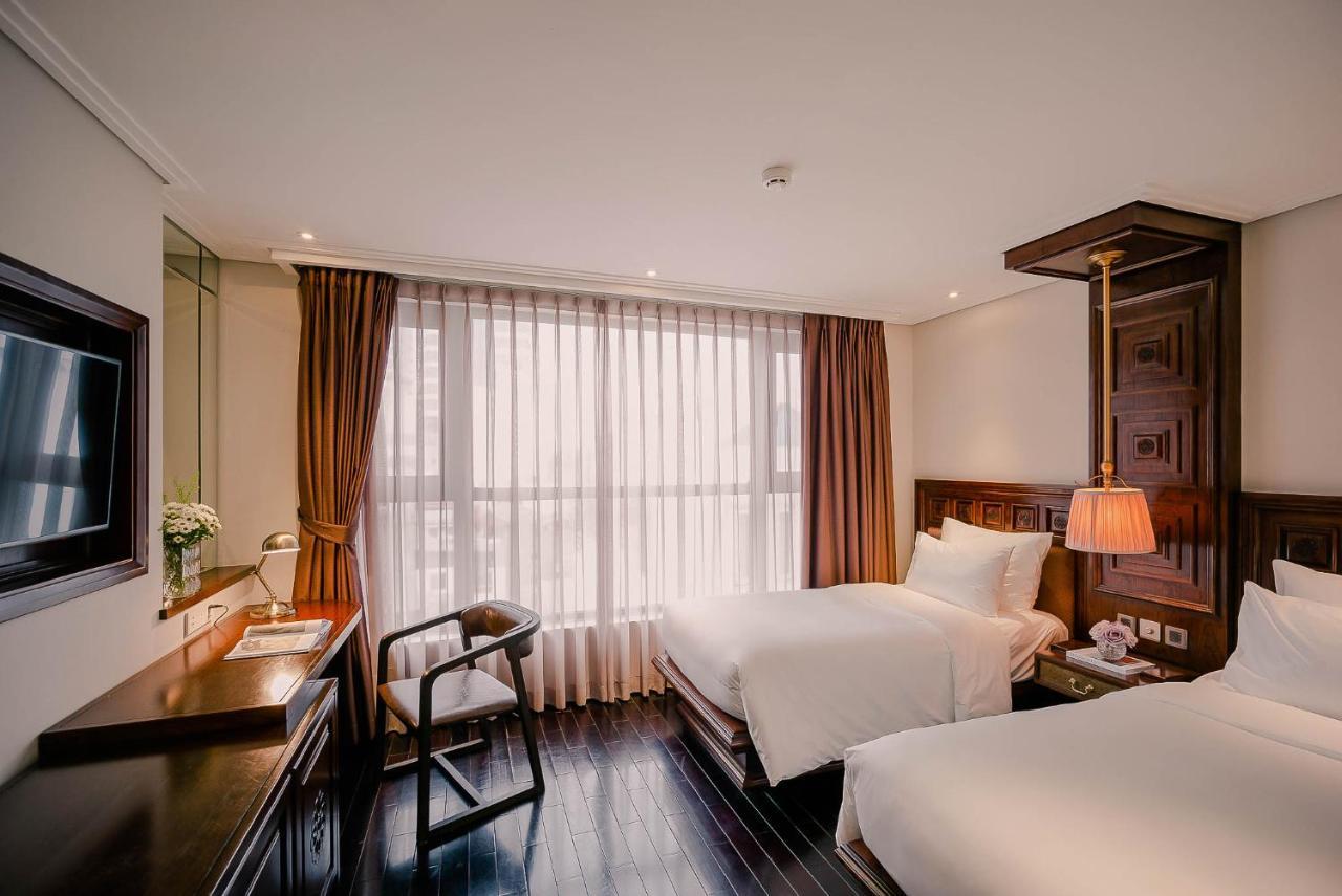 Le Jardin Haute Couture Hotel 4*