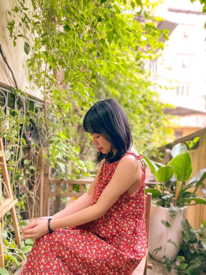 Chu Nhat Cafe & - 12 Ngo 41 Duong Lang - Co So 1 *