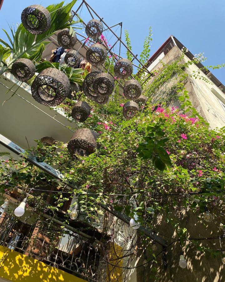 Hostel Chu Nhat Cafe & - 12 Ngo 41 Duong Lang - Co So 1 *