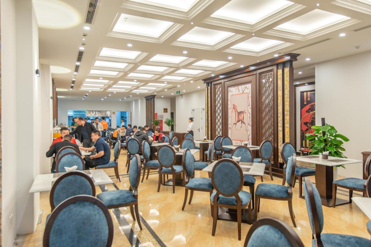 Hotel Reyna Luxury & 4*