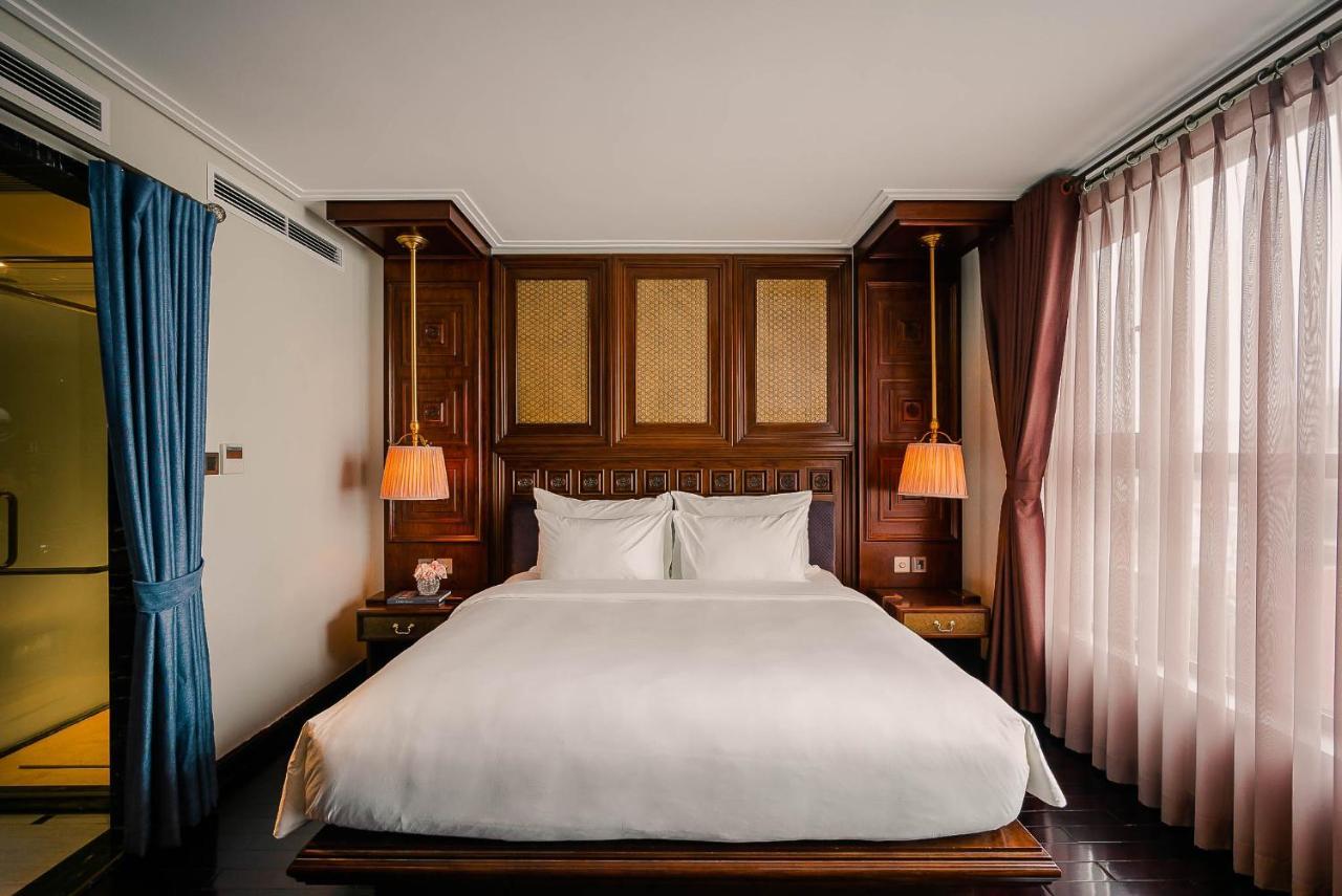 Le Jardin Haute Couture Hotel 4*