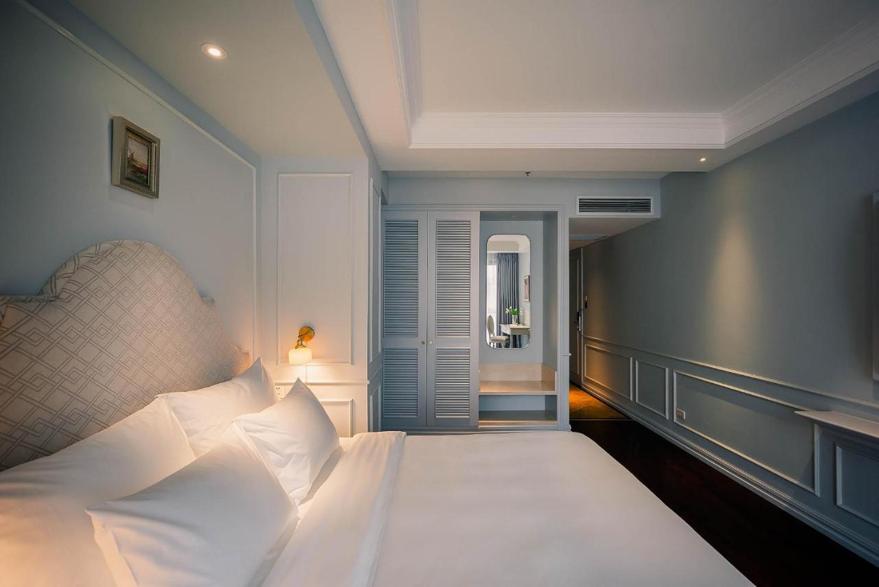 Le Jardin Haute Couture Hotel 4*