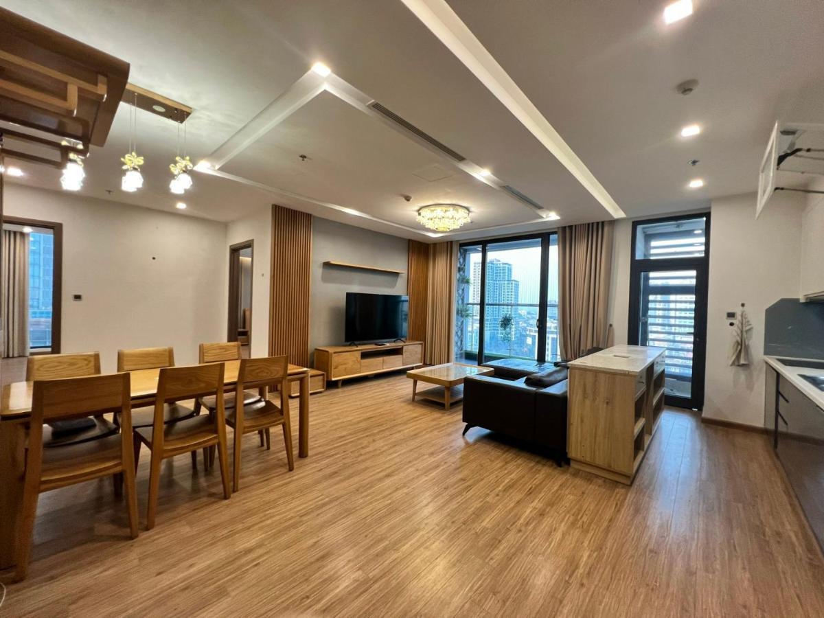 Vinhomes Metropolis 304 Kim Ma Ba Dinh Ha Noi *