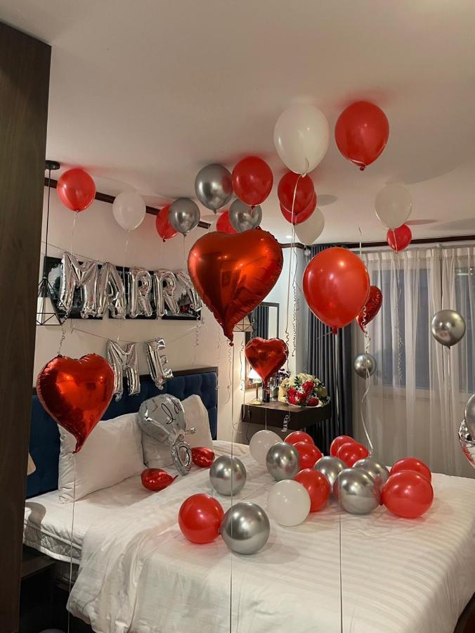 Silk Flower & Hotel 3*