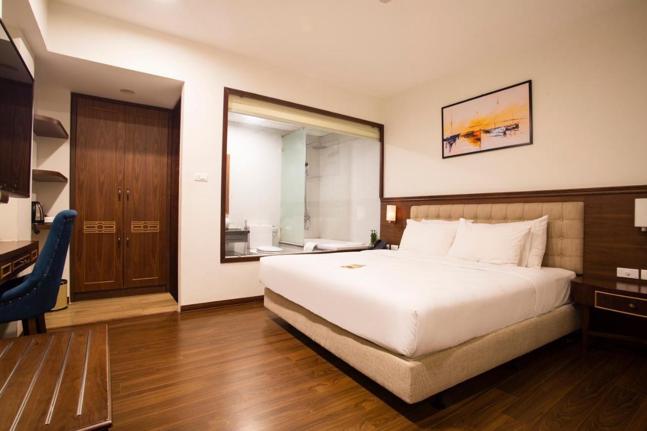 Western Boutique 3* Hanói