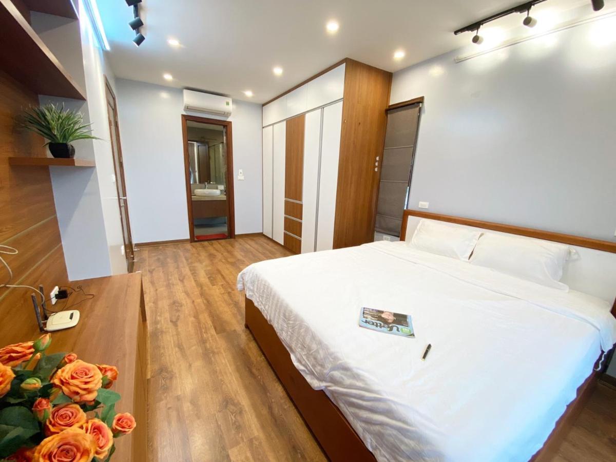 Luxe Paradise Trinh Cong Son Apartment