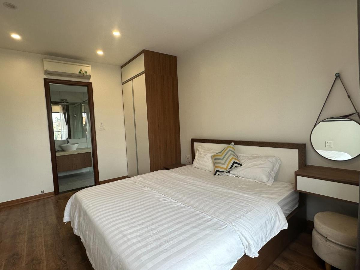 Luxe Paradise Trinh Cong Son Hanoi