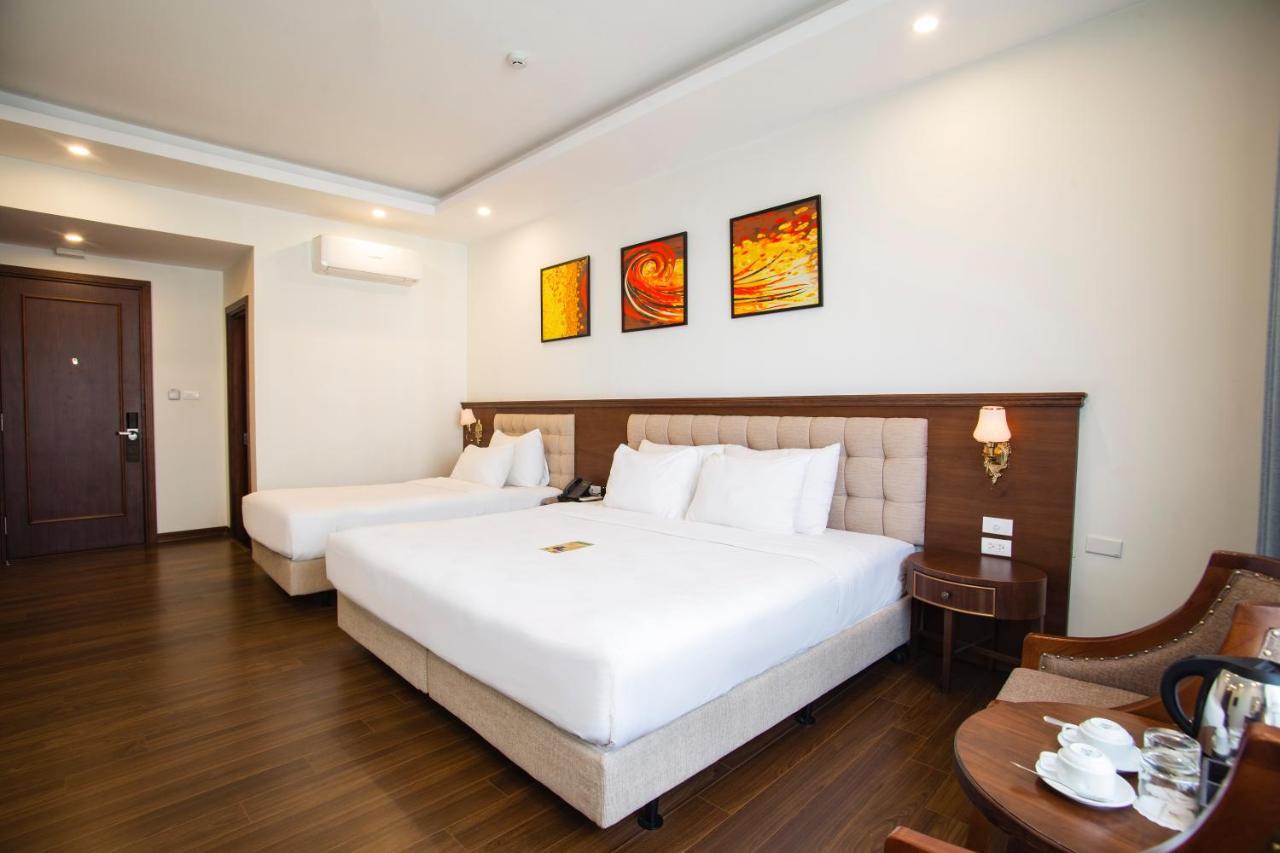 Western Boutique 3*