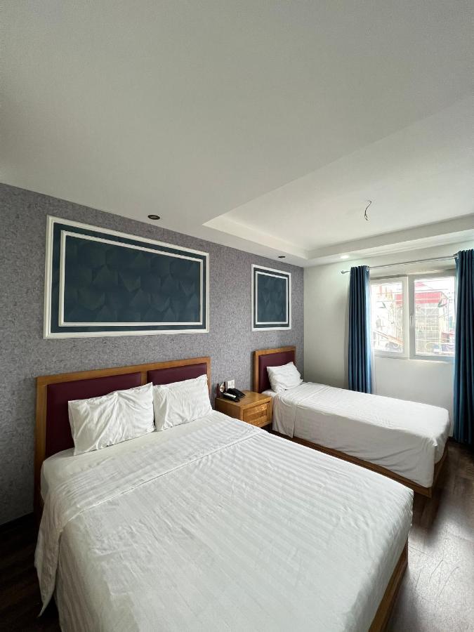 Hotel & 3*