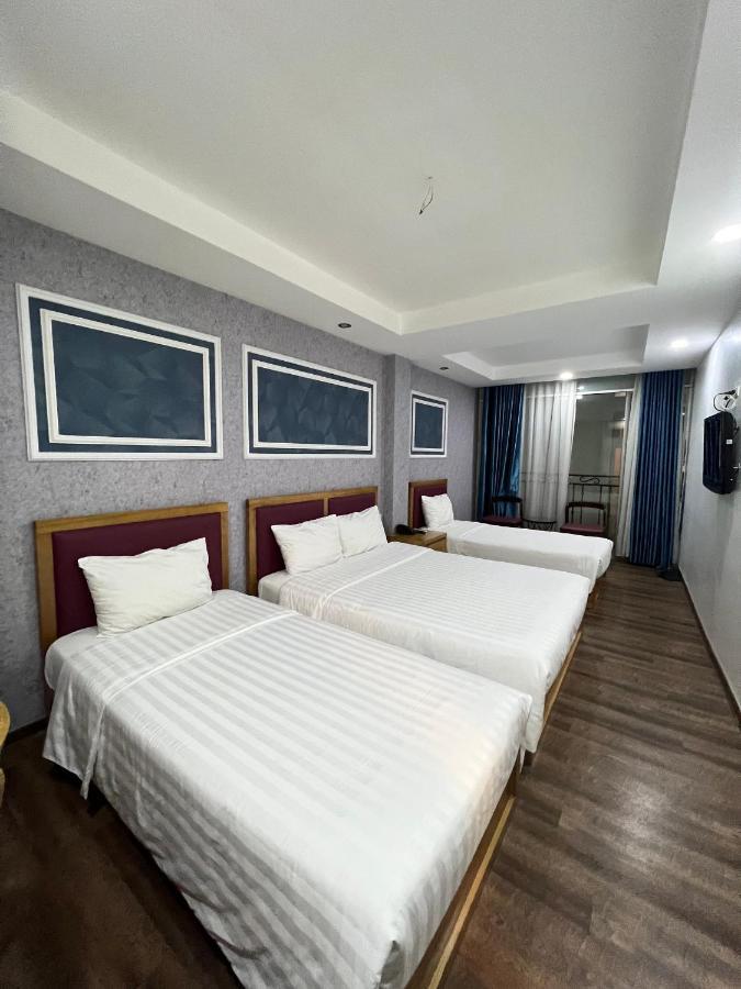 & Hotel 3*