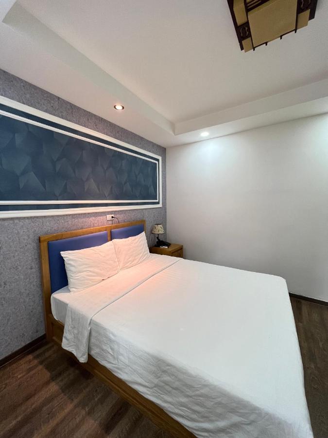 & Hotel 3*