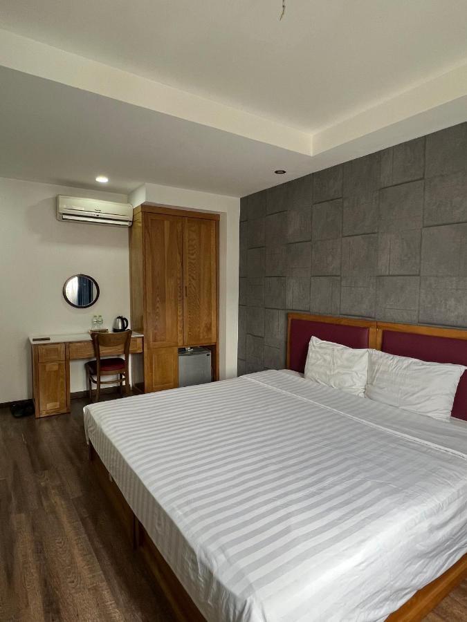 & 3* Hanoi