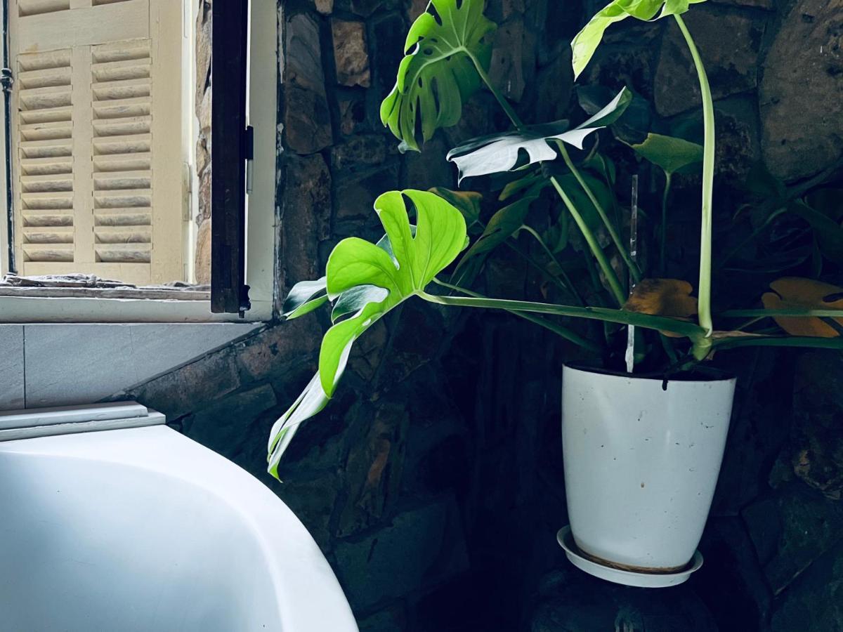 Bed & Breakfast The First Ba Trieu Ha Noi *