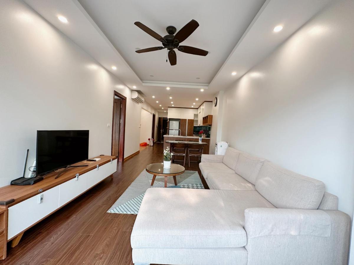 Apartment Luxe Paradise Trinh Cong Son Hanoi