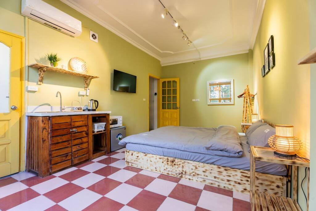 Heart Of Old Quarter Apartment Hanoi