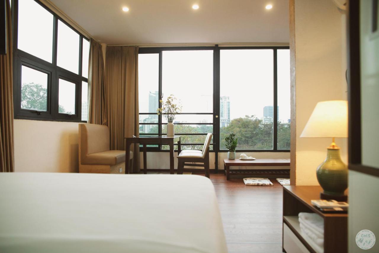 The Center Gem: Lakeside Retreat At Hoan Kiem * Hanoi