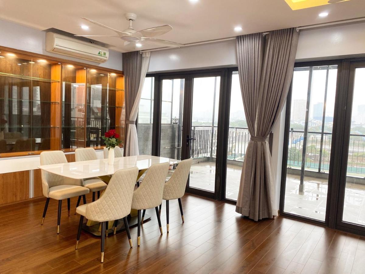 Luxe Paradise Trinh Cong Son Hanoi