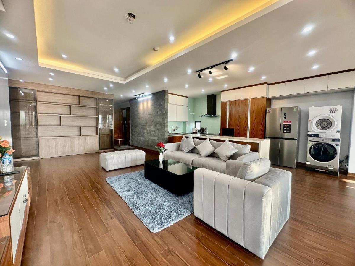 Luxe Paradise Trinh Cong Son Apartment Hanoi