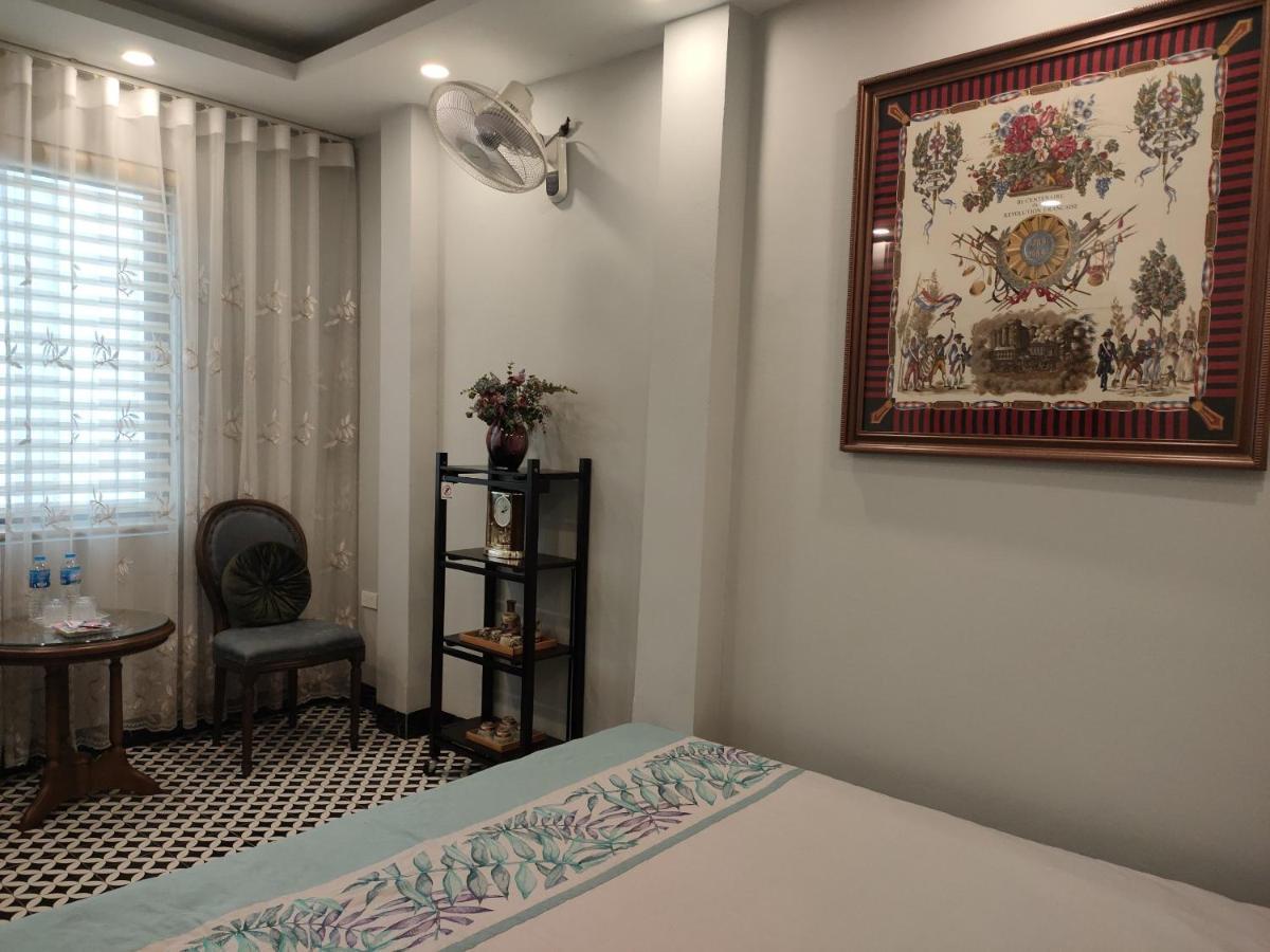 Homestay Nha Pho Ha Noi Sinsoledad - 437 Hong Ha Street *