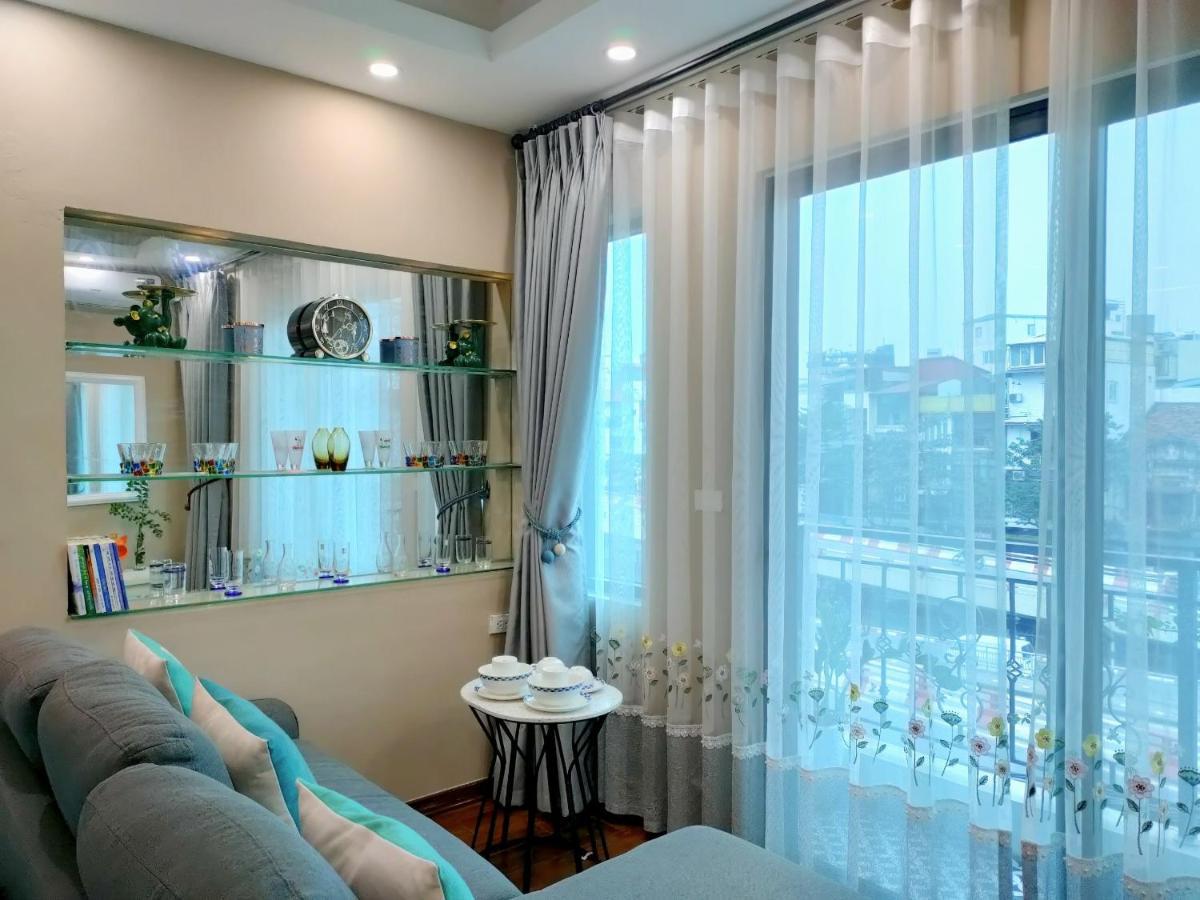 Homestay Nha Pho Ha Noi Sinsoledad - 437 Hong Ha Street *