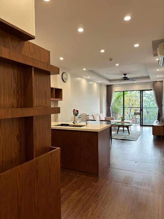 Luxe Paradise Trinh Cong Son Apartment *