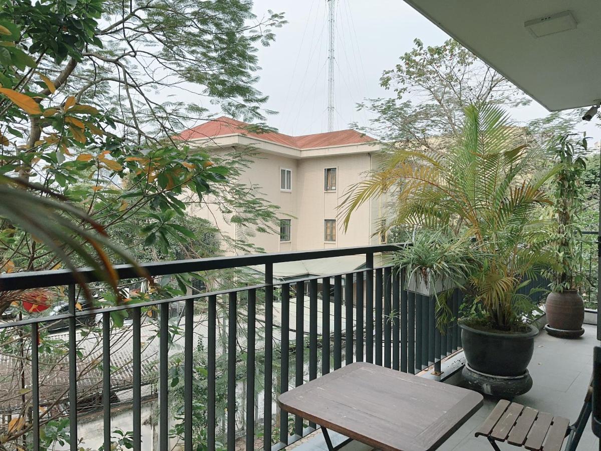 Luxe Paradise Trinh Cong Son Hanoi